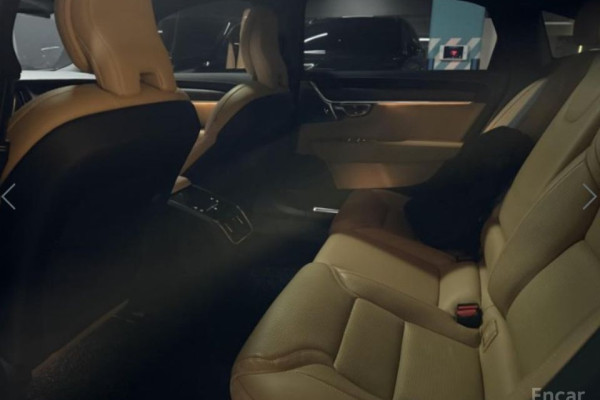 2021 Volvo S90 с пробегом 49 500 км