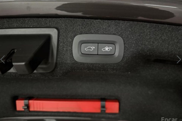 2021 Volvo S90 с пробегом 49 500 км