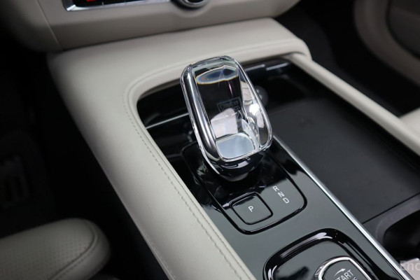 2022 Volvo S90 с пробегом 55 561 км