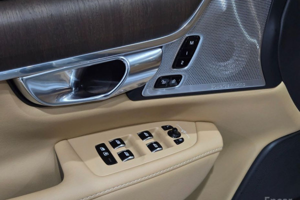 2022 Volvo S90 с пробегом 51 624 км