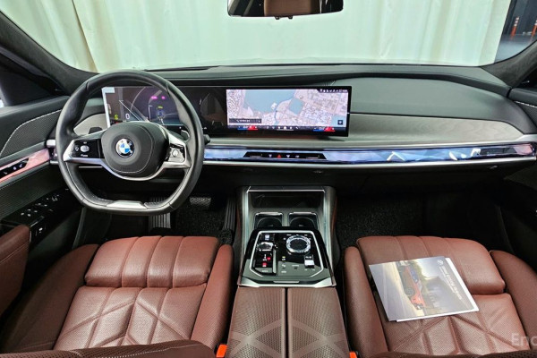 2023 BMW 7 серии с пробегом 38 555 км