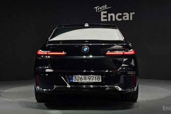 2025 BMW 7 серии с пробегом 28 458 км