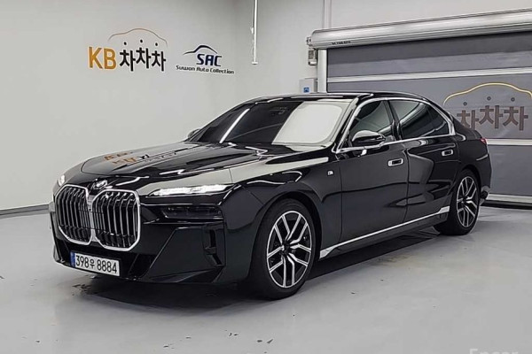 2025 BMW 7 серии с пробегом 4 721 км