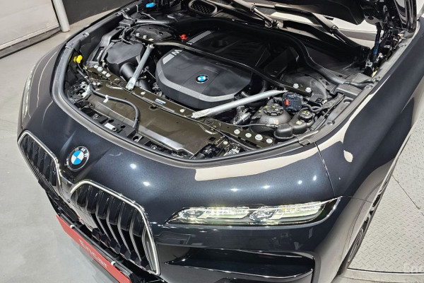 2025 BMW 7 серии с пробегом 4 258 км