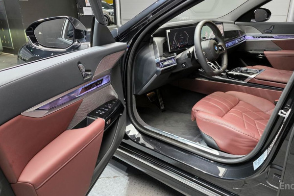 2025 BMW 7 серии с пробегом 4 258 км