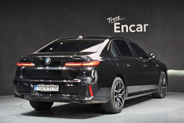 2024 BMW 7 серии с пробегом 34 932 км