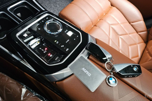 2025 BMW 7 серии с пробегом 20 255 км