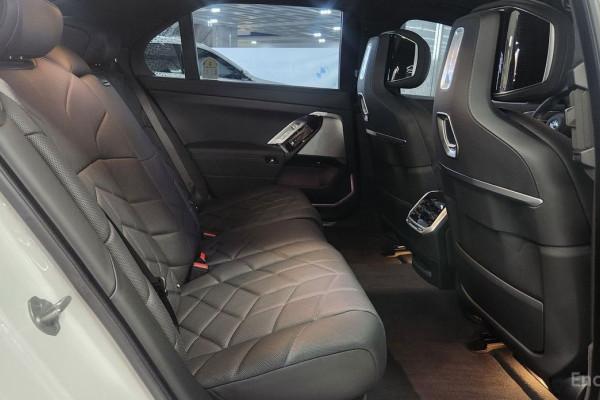 2025 BMW 7 серии с пробегом 4 895 км
