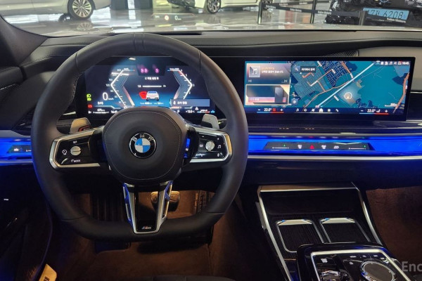 2025 BMW 7 серии с пробегом 4 895 км