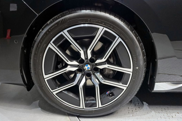 2025 BMW 7 серии с пробегом 18 758 км