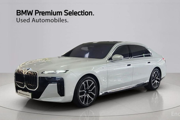 2025 BMW 7 серии с пробегом 4 895 км