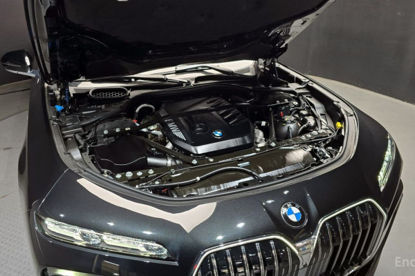 2025 BMW 7 серии с пробегом 18 758 км