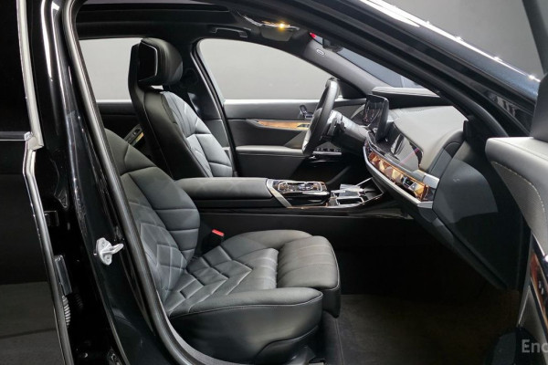 2025 BMW 7 серии с пробегом 18 758 км