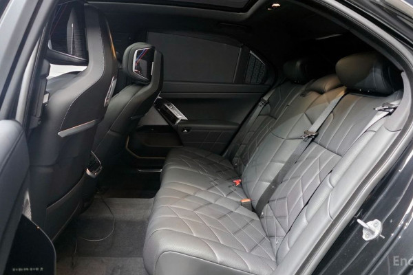 2025 BMW 7 серии с пробегом 18 758 км