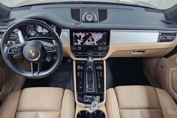 2022 Porsche Macan с пробегом 74 865 км