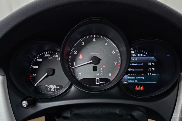 2022 Porsche Macan с пробегом 74 865 км