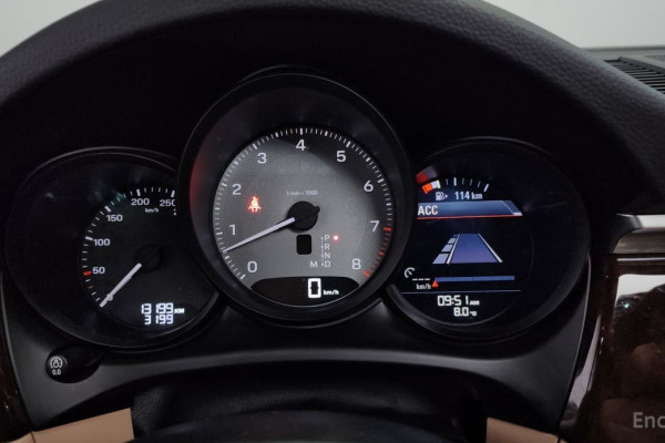 2022 Porsche Macan с пробегом 13 199 км