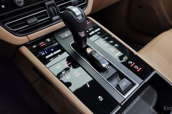 2022 Porsche Macan с пробегом 13 199 км