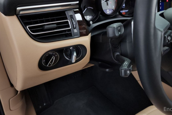 2022 Porsche Macan с пробегом 13 199 км