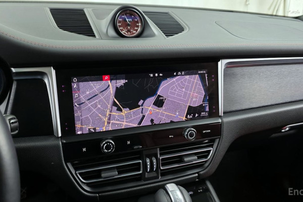 2022 Porsche Macan с пробегом 31 104 км