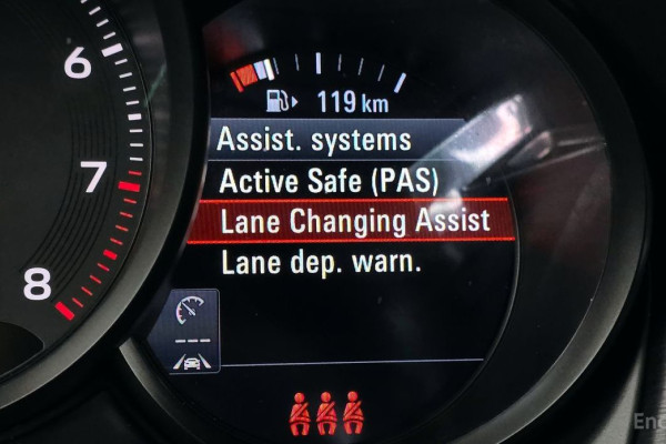 2022 Porsche Macan с пробегом 31 104 км