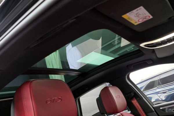 2022 Porsche Macan с пробегом 31 104 км