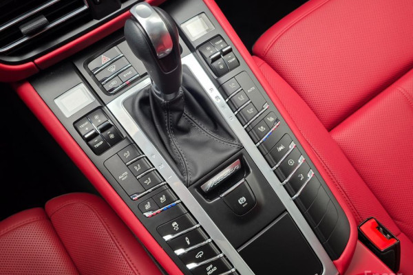 2021 Porsche Macan с пробегом 21 500 км