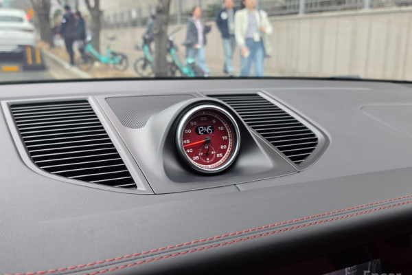 2021 Porsche Macan с пробегом 21 500 км