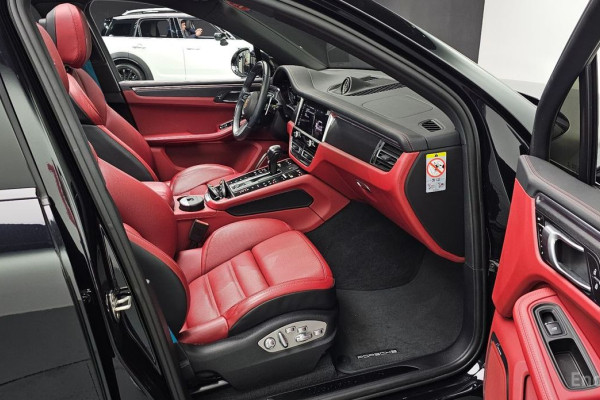 2022 Porsche Macan с пробегом 54 587 км