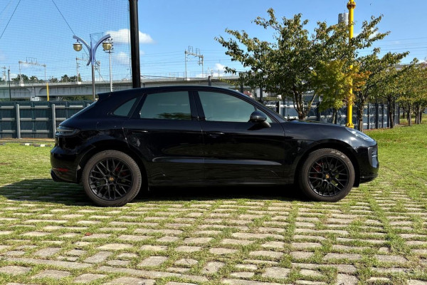 2020 Porsche Macan с пробегом 29 300 км