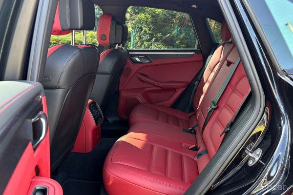 2020 Porsche Macan с пробегом 29 300 км