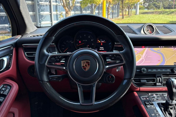 2020 Porsche Macan с пробегом 29 300 км