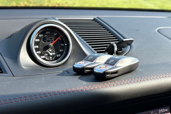 2020 Porsche Macan с пробегом 29 300 км