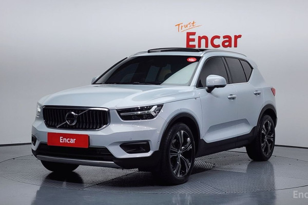 2020 Volvo XC40 с пробегом 97 720 км