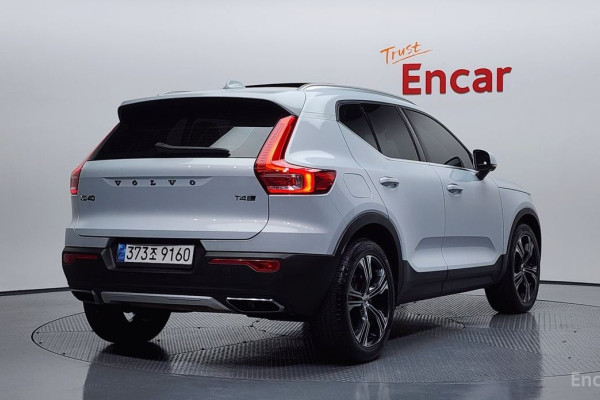 2020 Volvo XC40 с пробегом 97 720 км
