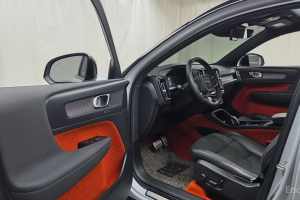 2021 Volvo XC40 с пробегом 23 125 км