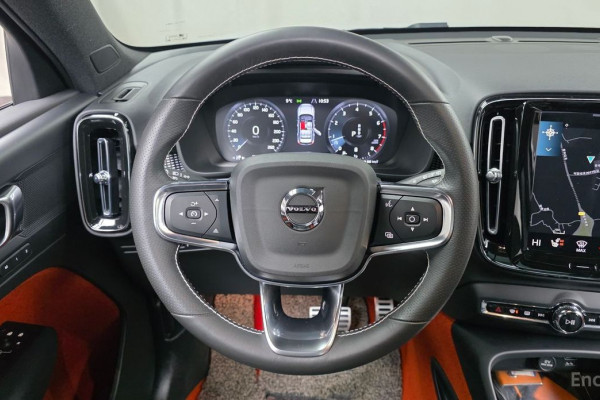 2021 Volvo XC40 с пробегом 23 125 км