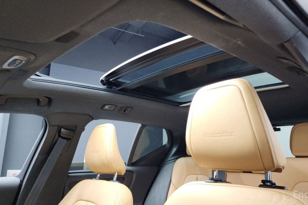 2020 Volvo XC40 с пробегом 97 720 км