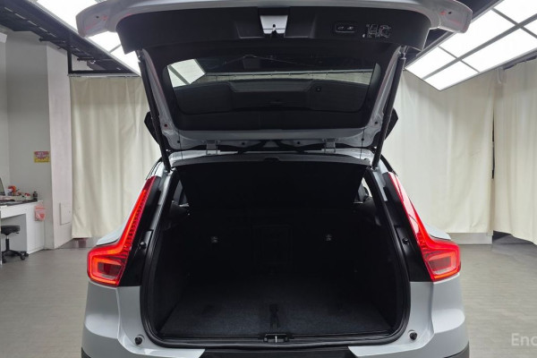 2021 Volvo XC40 с пробегом 23 125 км