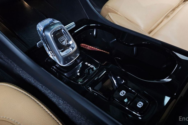 2020 Volvo XC40 с пробегом 62 417 км