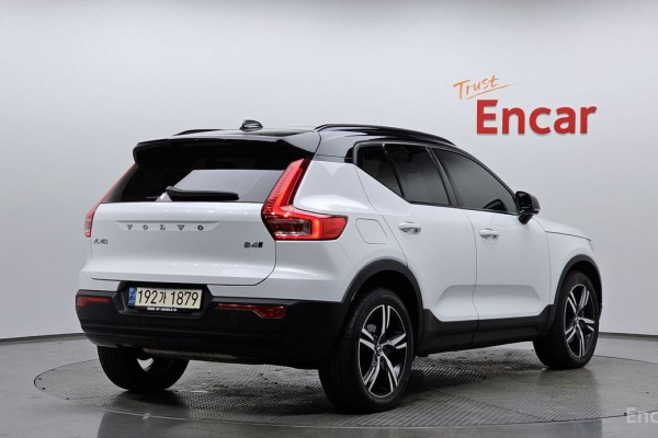 2021 Volvo XC40 с пробегом 64 458 км