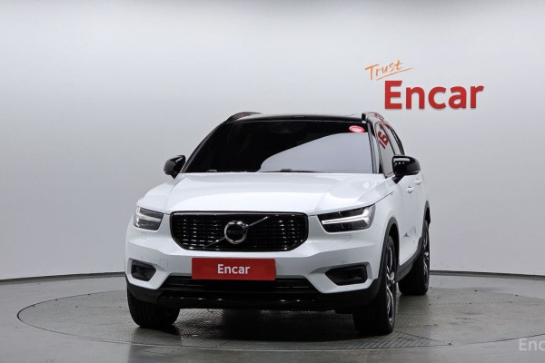 2021 Volvo XC40 с пробегом 64 458 км
