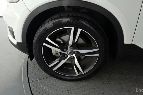 2019 Volvo XC40 с пробегом 94 390 км