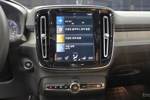 2021 Volvo XC40 с пробегом 74 360 км