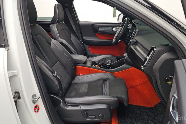 2021 Volvo XC40 с пробегом 64 458 км