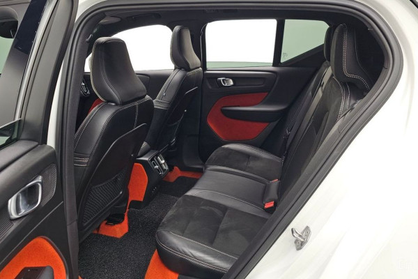 2021 Volvo XC40 с пробегом 64 458 км