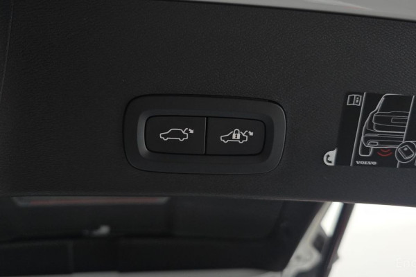 2021 Volvo XC40 с пробегом 74 360 км