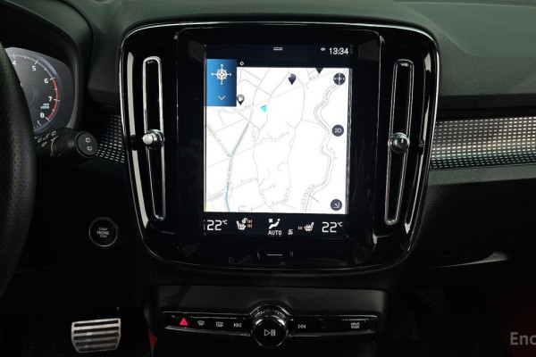 2021 Volvo XC40 с пробегом 64 458 км