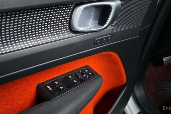 2019 Volvo XC40 с пробегом 94 390 км