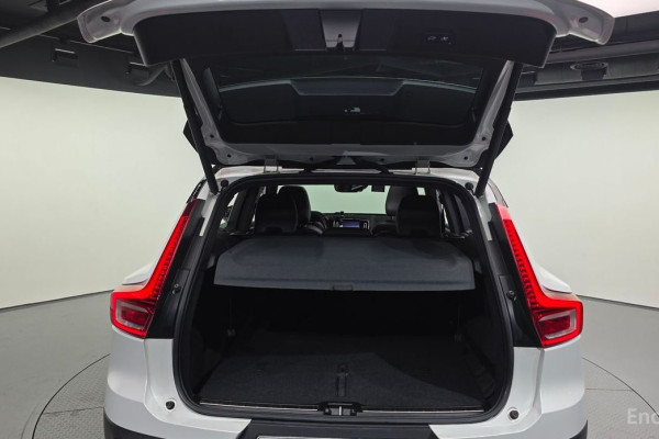 2019 Volvo XC40 с пробегом 94 390 км